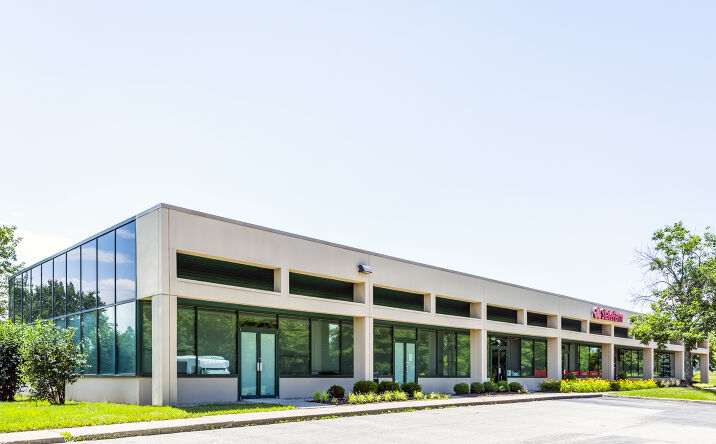 Pictures of Office property located at 1255 Kemper Meadow Dr, Cincinnati, OH 45240 for sales - image #1