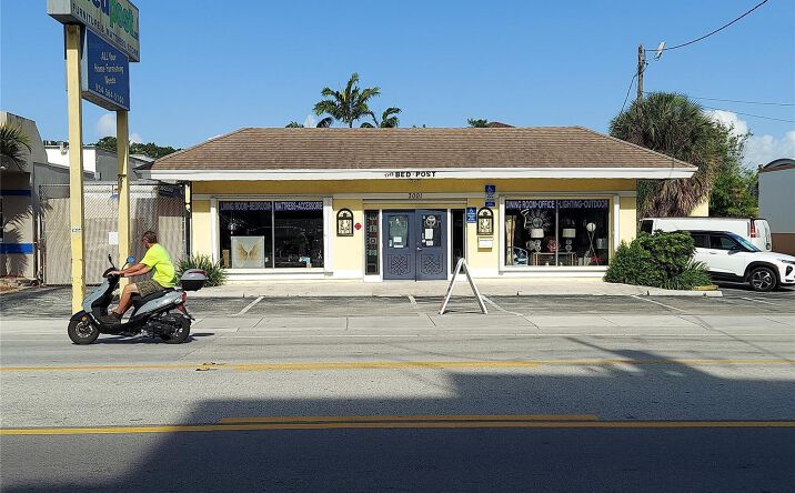 Pictures of Mixed Use, Business for Sale, Office, Industrial property located at 3001 NE 6 Avenue, Wilton Manors, FL 33334 for sales - image #1