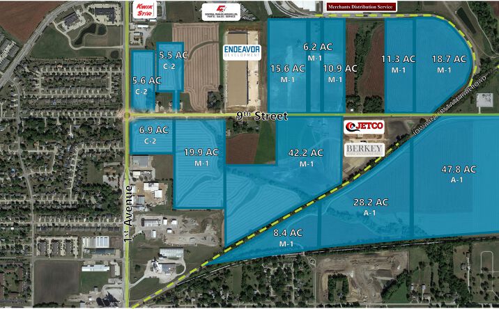 Pictures of Land property located at 1120 9th St NE, Altoona, IA 50009 for sales - image #1