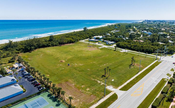 Pictures of Land property located at 2600 N Highway A1a, Hutchinson Island, FL 34949 for sales - image #1