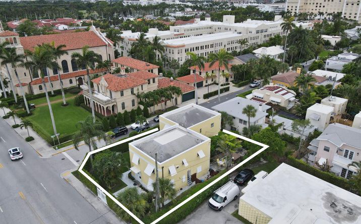 Pictures of Multifamily property located at 172 N County Road, Palm Beach, FL 33480 for sales - image #1