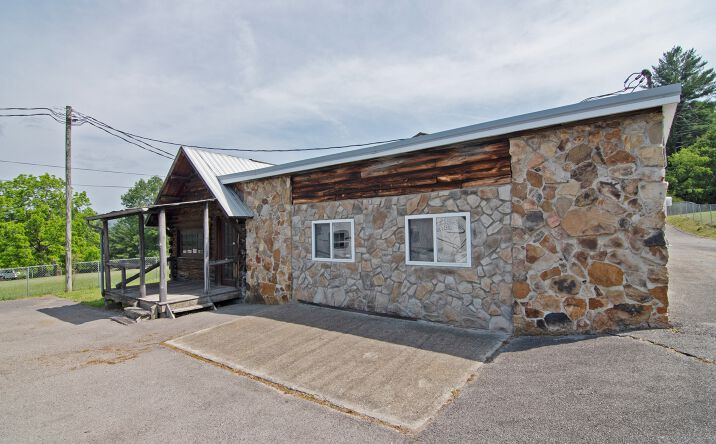 Pictures of Retail, Office, Self Storage property located at 6509 Beech Run Rd, Jumping Branch, WV 25969 for sales - image #1