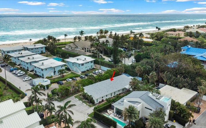 Pictures of Multifamily property located at 18 Adams Road, Ocean Ridge, FL 33435 for sales - image #1
