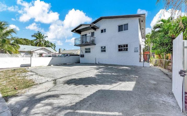 Pictures of Multifamily, Industrial property located at 429 NW 10th Avenue, Miami, FL 33128 for sales - image #1