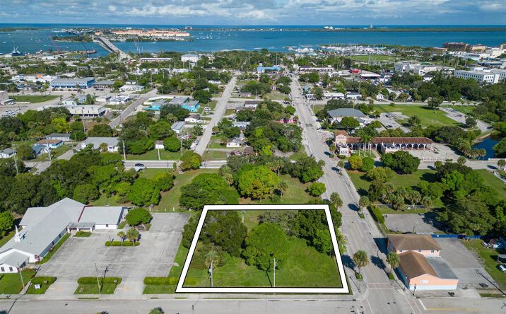 Pictures of Land property located at N 9th Street, Fort Pierce, FL 34950 for sales - image #1