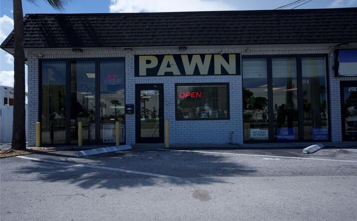 Pictures of Business for Sale, Retail, Office property located at 4581 N Dixie Highway, Deerfield Beach, FL 33064 for sales - image #1