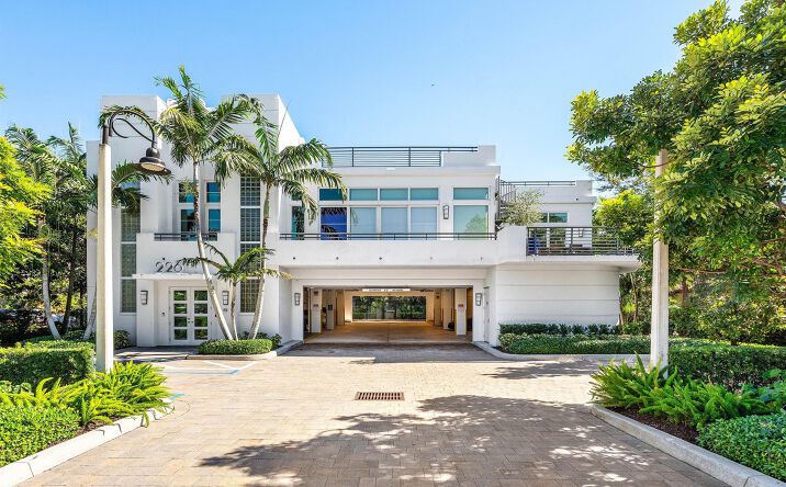 Pictures of Mixed Use, Office, Retail property located at 226 Palm Court, Delray Beach, FL 33444 for sales - image #1