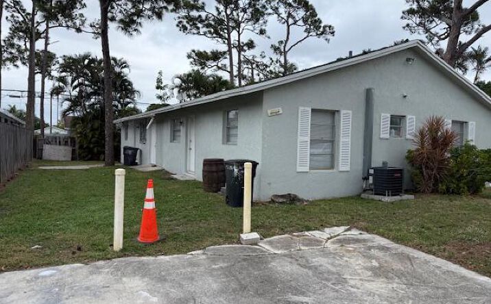 Pictures of Multifamily property located at 4891 Carver Street, Lake Worth, FL 33463 for sales - image #1