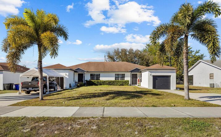 Pictures of Multifamily property located at 2593 SE Indian Street, Stuart, FL 34997 for sales - image #1
