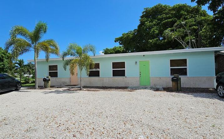 Pictures of Multifamily property located at 306 NE 13th Avenue, Pompano Beach, FL 33060 for sales - image #1