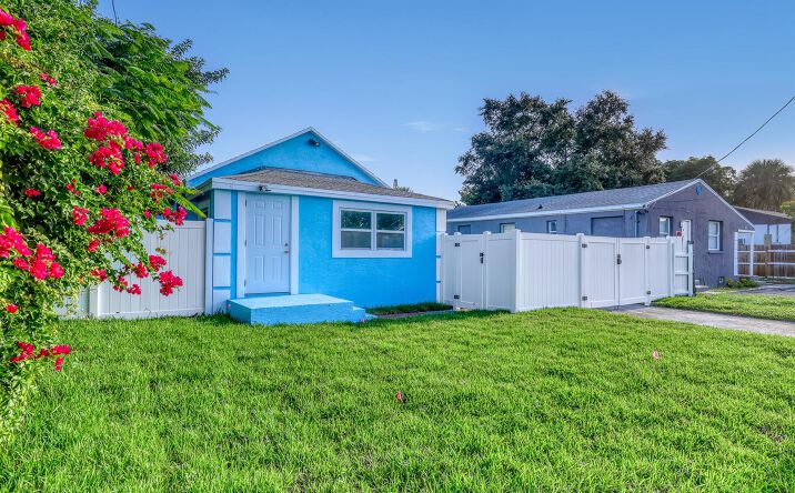 Pictures of Multifamily property located at 180 W 15th Street, Riviera Beach, FL 33404 for sales - image #1