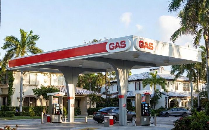 Gas Station, Miami