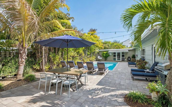 Pictures of Multifamily property located at 1123 NE 14th Avenue, Fort Lauderdale, FL 33304 for sales - image #1