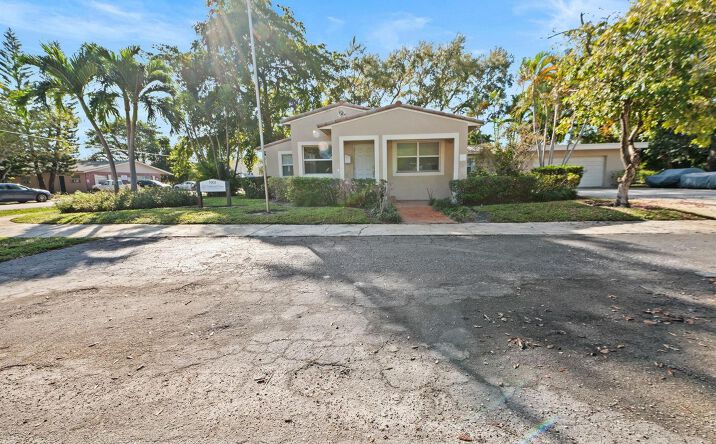 Pictures of Mixed Use, Office, Retail, Industrial property located at 1901 SE 4th Avenue, Fort Lauderdale, FL 33316 for sales - image #1