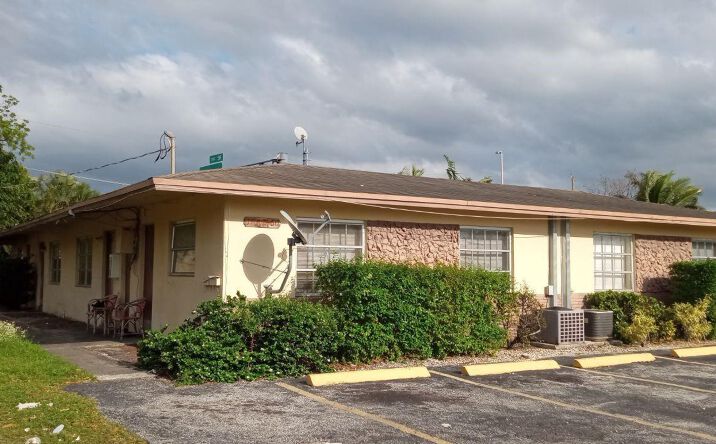 Pictures of Multifamily property located at 1856 NW 52nd Avenue, Lauderhill, FL 33313 for sales - image #1