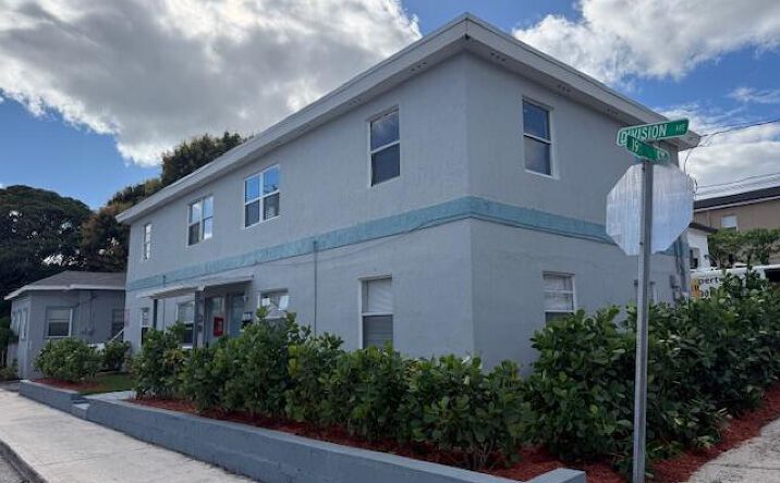 Pictures of Multifamily, Business for Sale, Office property located at 1913 Division Avenue, West Palm Beach, FL 33407 for sales - image #1