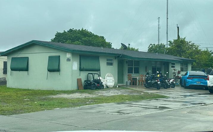 Pictures of Multifamily property located at 5626 SW 27th Street, West Park, FL 33023 for sales - image #1