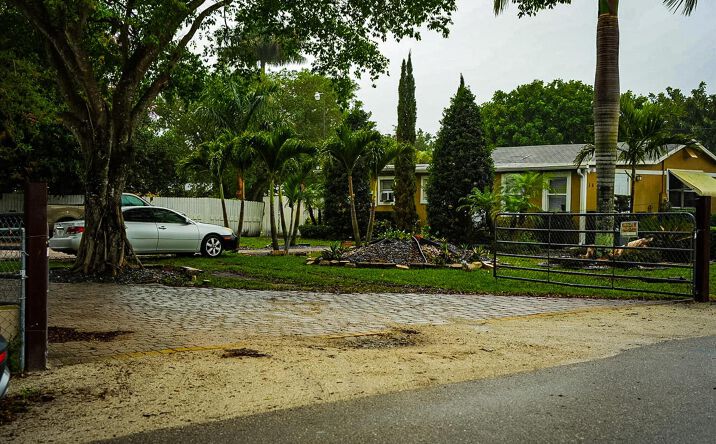 Pictures of Land property located at 3825 Lakewood Road, Palm Springs, FL 33461 for sales - image #1
