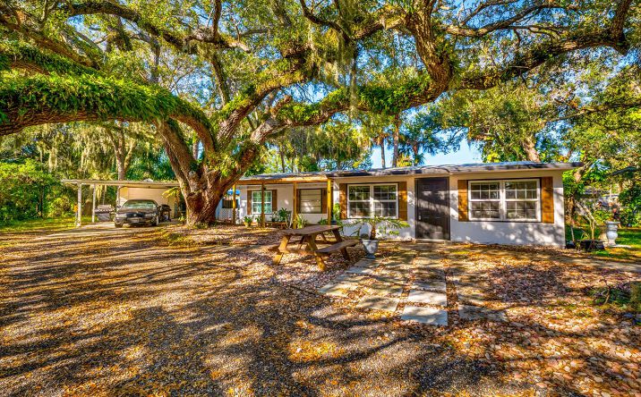 Pictures of Multifamily property located at 2210 Saint Lucie Boulevard, Fort Pierce, FL 34946 for sales - image #1