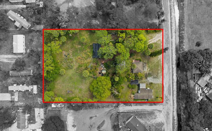 Pictures of Multifamily property located at 5133 Pine Grove Drive, West Palm Beach, FL 33417 for sales - image #1