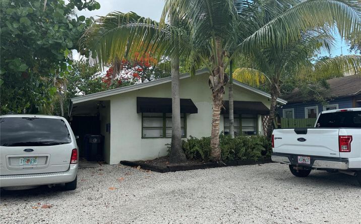 Pictures of Multifamily property located at 715 W Las Olas Boulevard, Fort Lauderdale, FL 33312 for sales - image #1