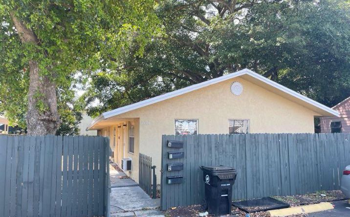 Pictures of Multifamily property located at 1405 NE 5th Terrace, Fort Lauderdale, FL 33304 for sales - image #1