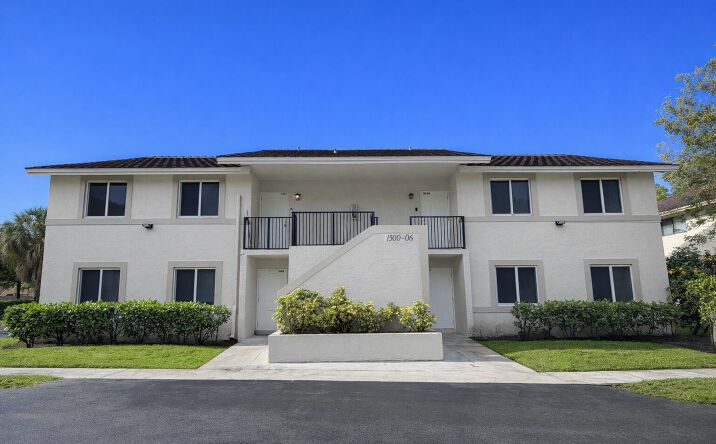 Pictures of Multifamily property located at 11500-11506 NW 43rd Court, Coral Springs, FL 33065 for sales - image #1