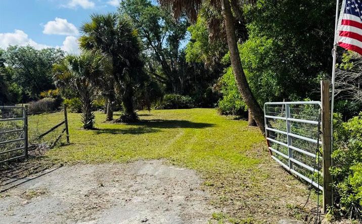 Pictures of Land property located at 19636 NW 272nd Street, Okeechobee, FL 34972 for sales - image #1