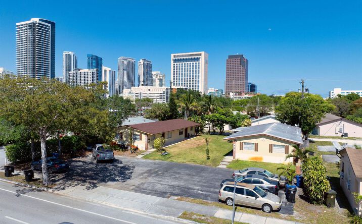 Pictures of Multifamily property located at 634 SW 4th Avenue # 2 #1-2, Fort Lauderdale, FL 33315 for sales - image #1
