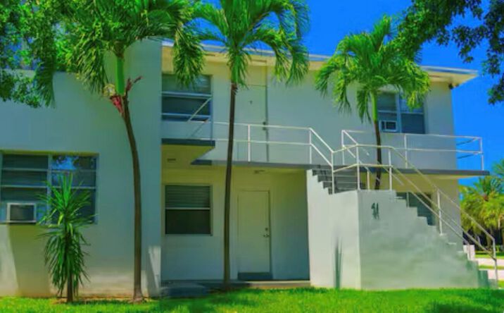 Pictures of Multifamily property located at 41 NE 1st Avenue # 4 #1-4, Dania Beach, FL 33004 for sales - image #1