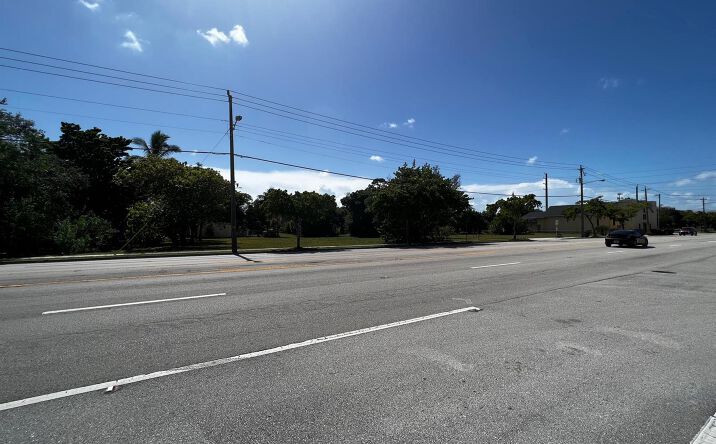 Pictures of Mixed Use property located at 435 NW 7th Avenue, Fort Lauderdale, FL 33311 for sales - image #1