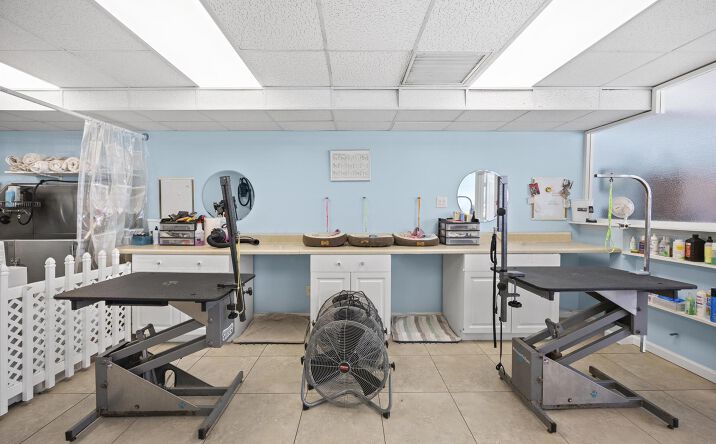 Pictures of Retail, Special Purpose, Office property located at 101 NE 2nd Avenue, Deerfield Beach, FL 33441 for sales - image #1
