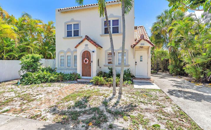 Pictures of Multifamily property located at 214 Conniston Road, West Palm Beach, FL 33405 for sales - image #1