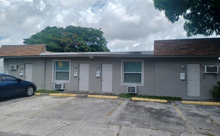 Pictures of Multifamily, Business for Sale, Office property located at 24 SW 13th Street # 5 #1-5, Dania Beach, FL 33004 for sales - image #1