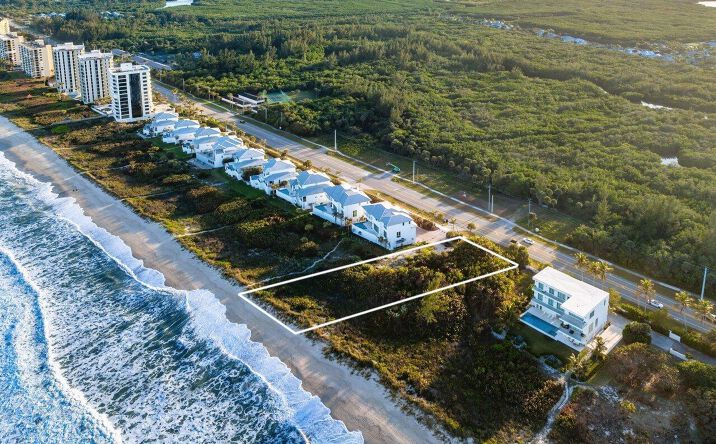 Pictures of Land property located at 4506 N Hwy A1a, Fort Pierce, FL 34949 for sales - image #1