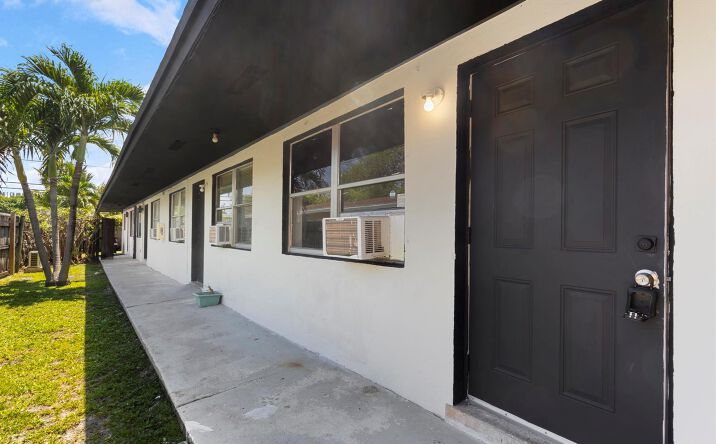Pictures of Multifamily property located at 730 NW 4th Avenue, Fort Lauderdale, FL 33311 for sales - image #1