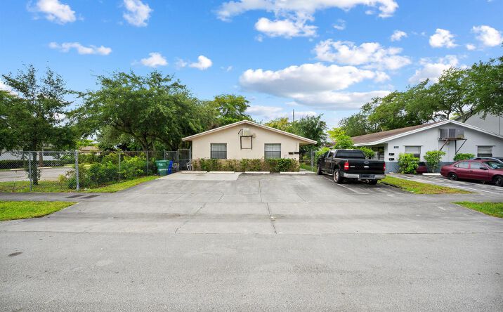 Pictures of Multifamily property located at 2840 NW 13th Court # 2 #1-2, Fort Lauderdale, FL 33311 for sales - image #1