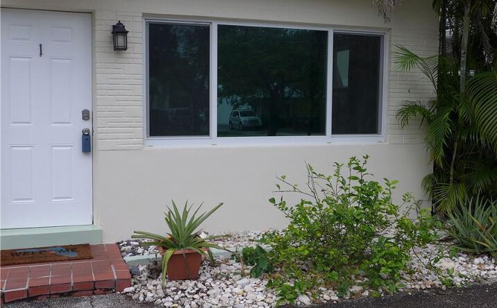 Pictures of Multifamily property located at 812 NE 15 Avenue, Fort Lauderdale, FL 33304 for sales - image #1