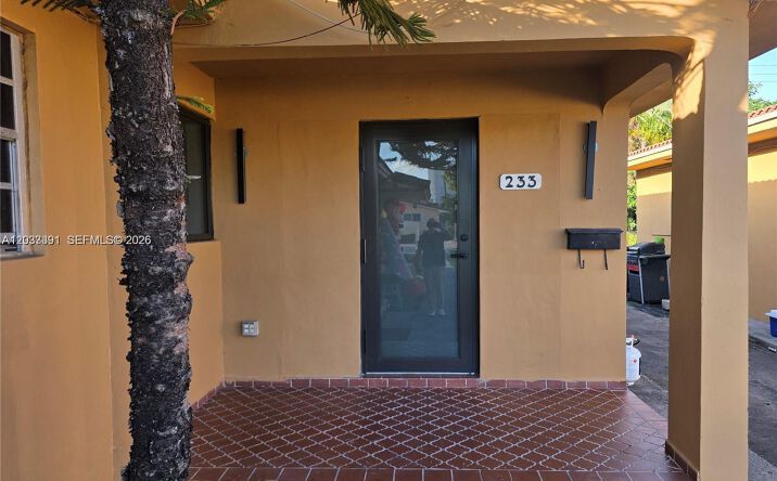 Pictures of Multifamily property located at 233 E 7th St, Hialeah, FL 33010 for sales - image #1