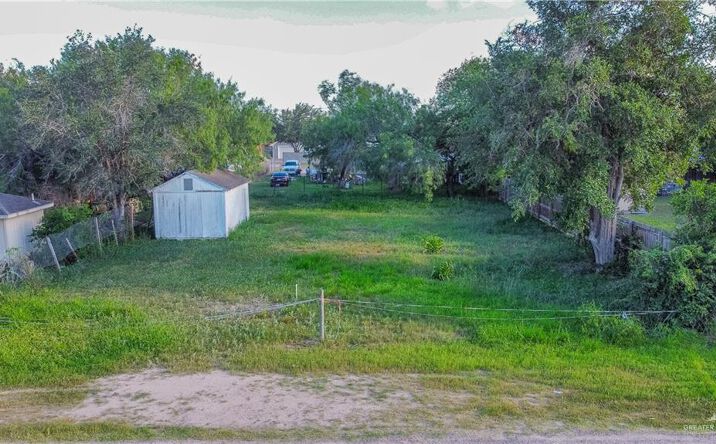 Pictures of Land property located at 108 Jefferson Avenue, Edinburg, TX 78542 for sales - image #1