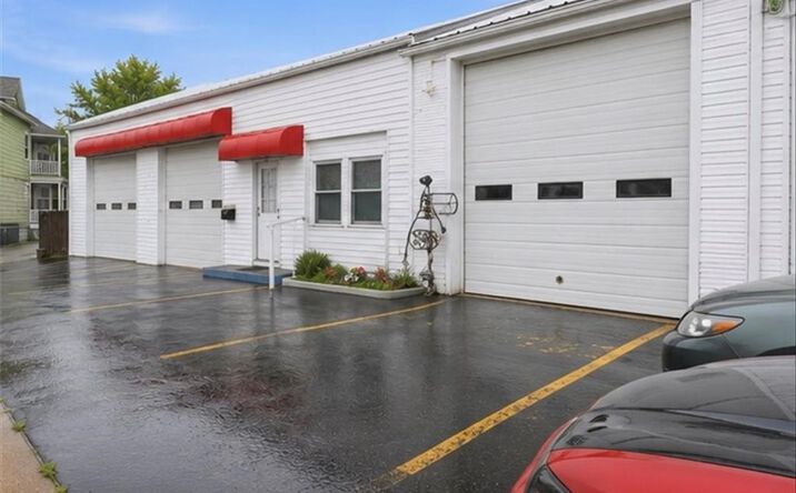 Pictures of Retail property located at 1068 Park Avenue, Woonsocket, RI 02895 for sales - image #1