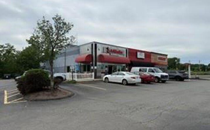 Pictures of Retail property located at 970 Douglas Pike, Smithfield, RI 02917 for sales - image #1