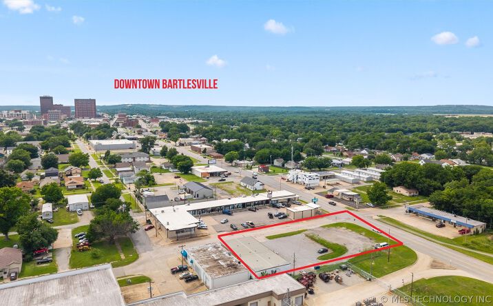 Pictures of Mixed Use, Retail property located at 218 S Comanche Avenue, Bartlesville, OK 74003 for sales - image #1