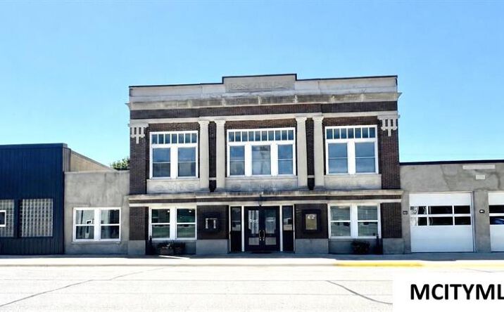 Pictures of Special Purpose property located at 305-309 Gilman St, Sheffield, IA 50475 for sales - image #1
