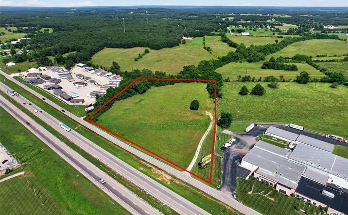 Pictures of Special Purpose property located at 308 MM Highway, Lebanon, MO 65536 for sales - image #1