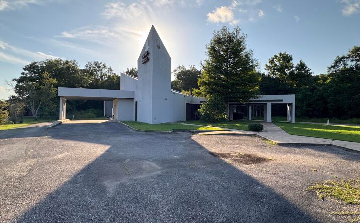 Pictures of Special Purpose property located at 7125 Mississippi 613, Moss Point, MS 39563 for sales - image #1