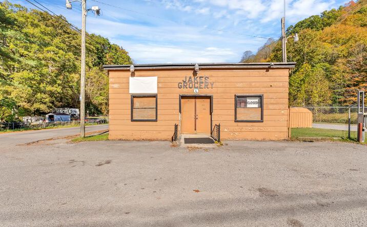 Pictures of Retail property located at 2979 Cherokee Road, Northfork, WV 24868 for sales - image #1
