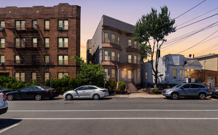 Pictures of Multifamily property located at 9 Sanford Place, Jersey City, NJ 07307 for sales - image #1