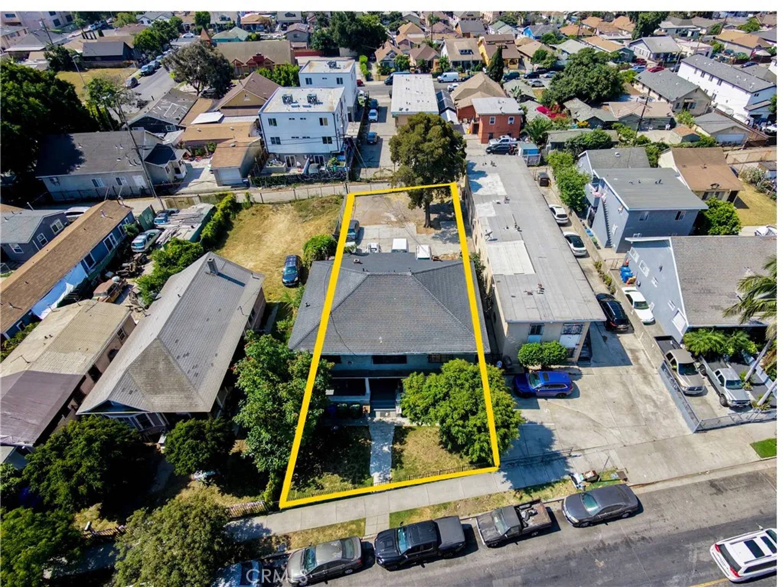 786 E 41st  