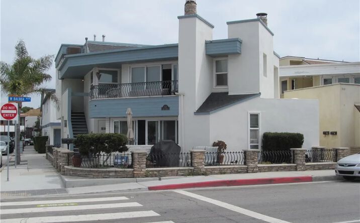 Pictures of Multifamily property located at 520 W W. Balboa Boulevard West, Newport Beach, CA 92661 for sales - image #1